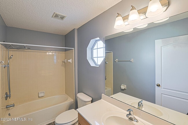 Building Photo - 3031 Five Oaks Ln