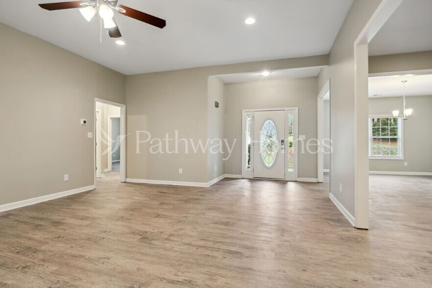 Building Photo - 7407 Woodruff Way