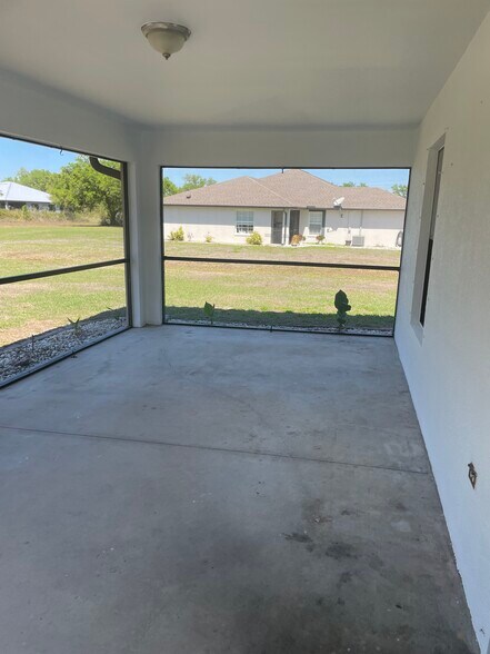 Building Photo - 1055 Bismarck Rd