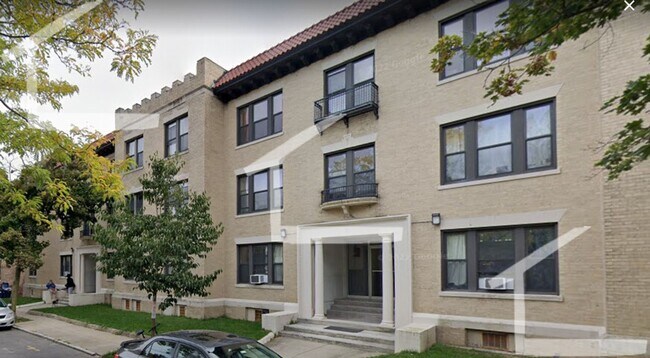 Building Photo - 23 Egremont Rd