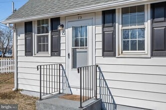 Building Photo - 75 S Washington Dr