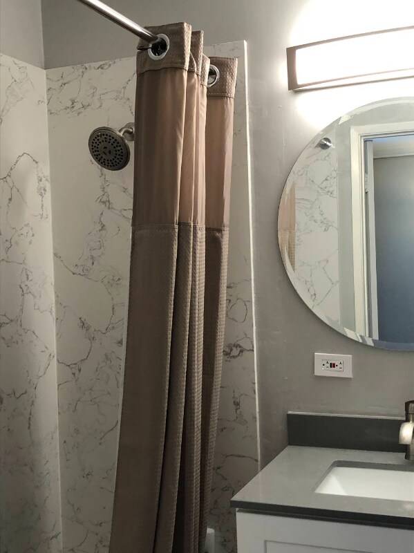 Building Photo - 1816 Cannon Dr