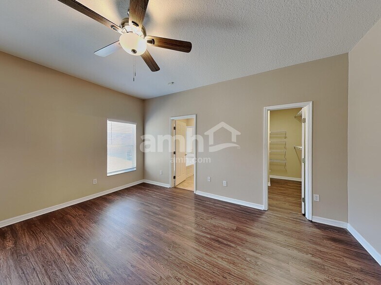 Building Photo - 7529 Dragon Fly Loop