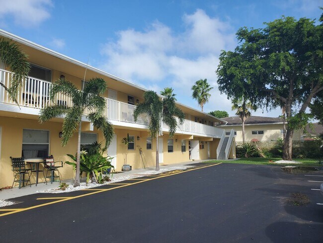 Interior Photo - 2640 Ivy Apartments LLC