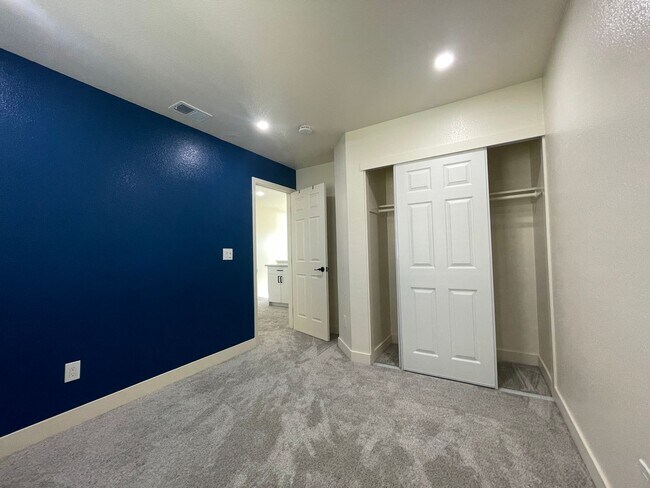 Building Photo - Fremont: Updated 4 Bedroom, 3 Bathroom, 2 Car Garage