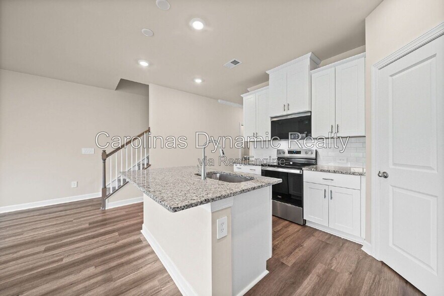 Building Photo - 1413 Old Rivers Rd