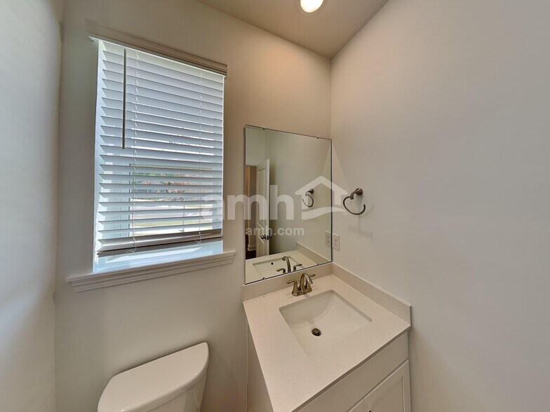 Building Photo - 11135 Callahorn Dr