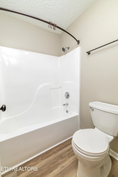 Building Photo - 4405 Greenfern Way