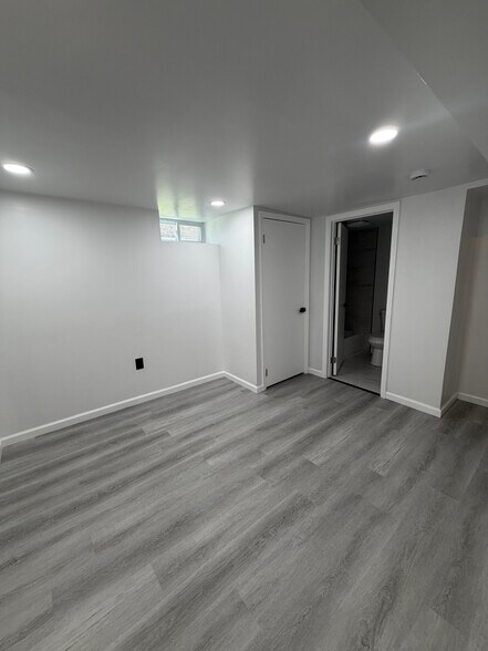 Building Photo - 5717 Simmonds Ave