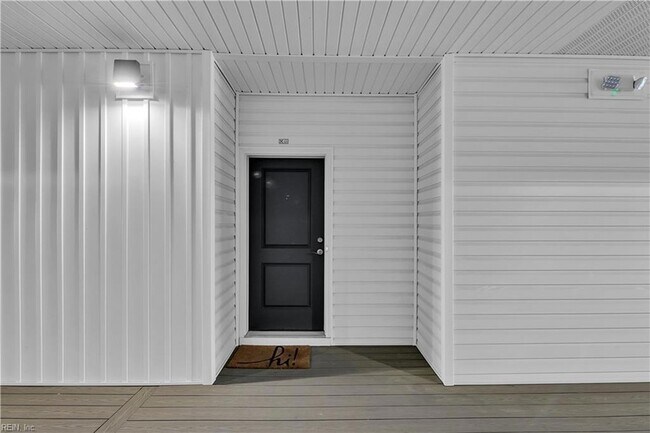 Building Photo - 1732 Dromolin Dr