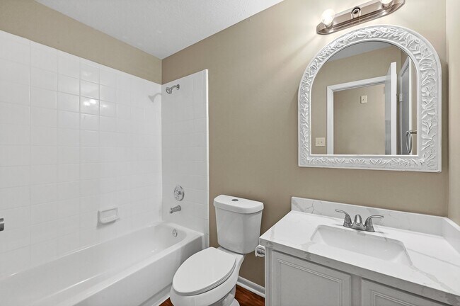 Building Photo - 6315 Hayman Dr