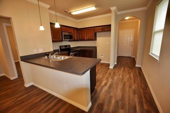 Building Photo - 1114 Story Book Ln
