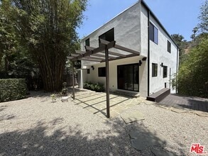Building Photo - 2415 Laurel Pass Ave