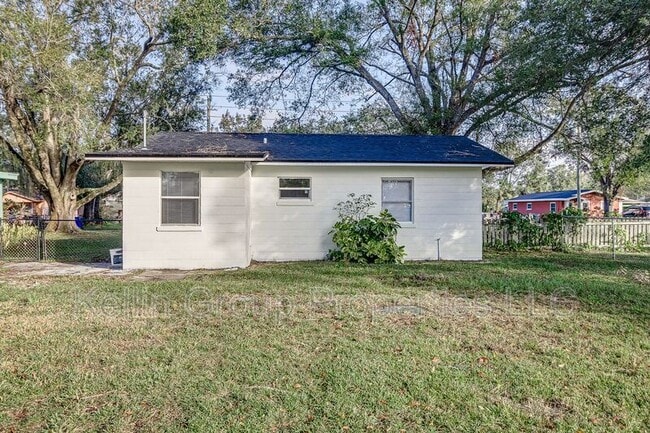 Building Photo - 225 Tuscarora St