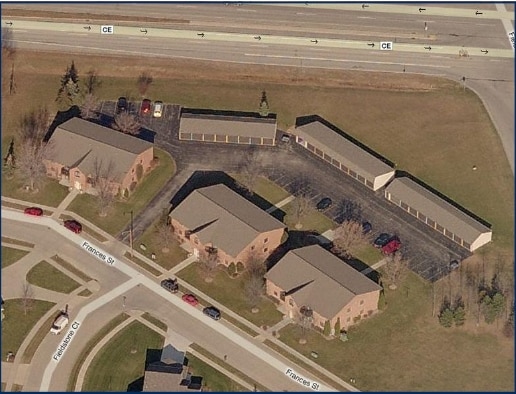 Primary Photo - South Breeze Apartments-Kaukana