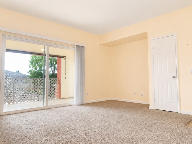 Building Photo - Lovely 1 Bedroom Condo in Temecula