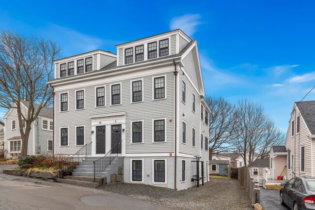 Building Photo - WINTER RENTAL: Portside Glimpse