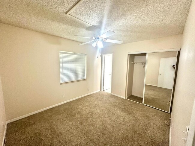 Building Photo - 5773 La Pinata Blvd