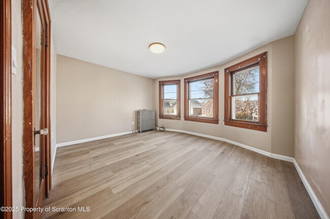 Building Photo - 1312 N Washington Ave