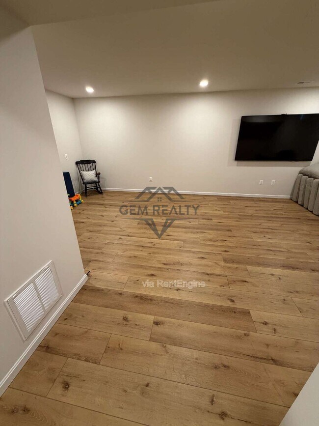 Building Photo - 7812 Bexley Ln