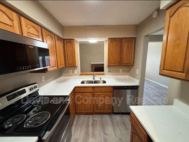 Building Photo - 3330 Caldera Blvd