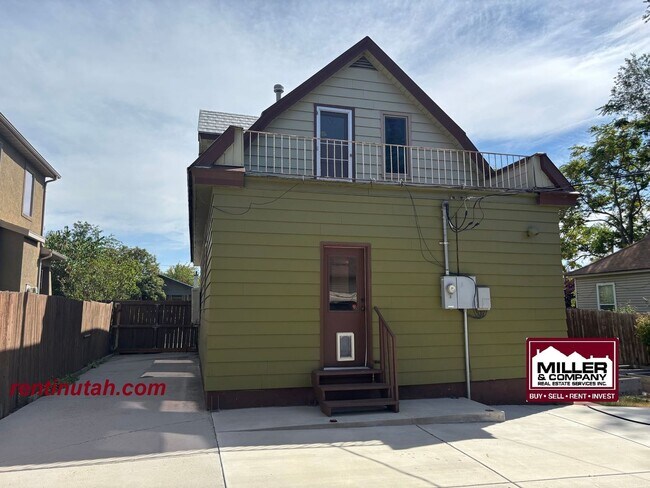 Building Photo - 1133 Milton Ave