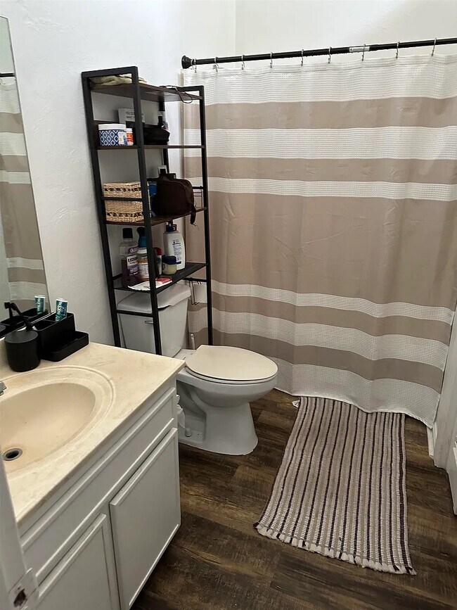 Building Photo - 424 Indian Village Trail