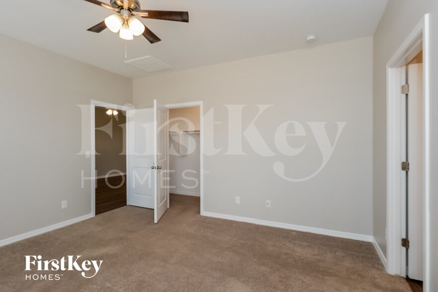 Building Photo - 354 W Powell Dr