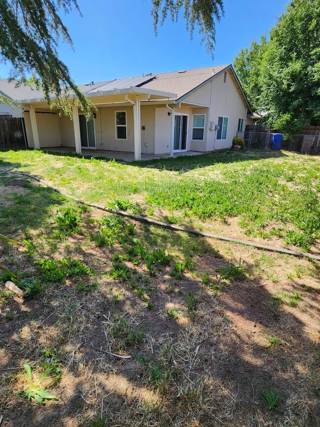 Building Photo - 4570 Armadale Way