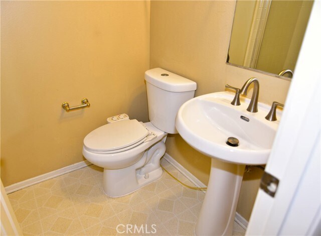 Building Photo - 2090 Villa Del Lago Dr