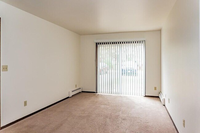 Building Photo - West Wood Apartments