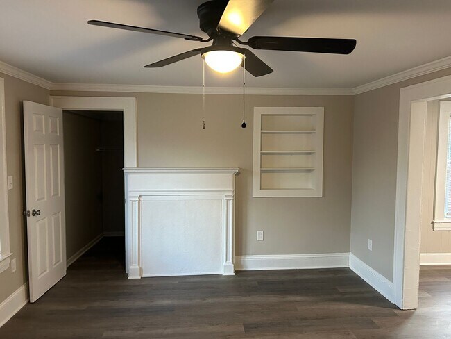 Building Photo - 2848 N Glenn Ave