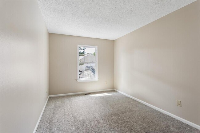 Building Photo - 5306 Aden Ct