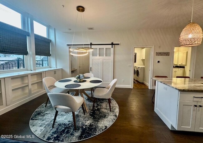 Building Photo - 77 Van Dam St