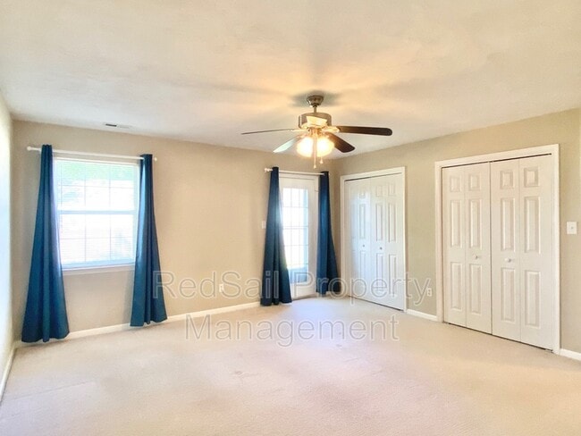 Building Photo - 145 Bridle Ln
