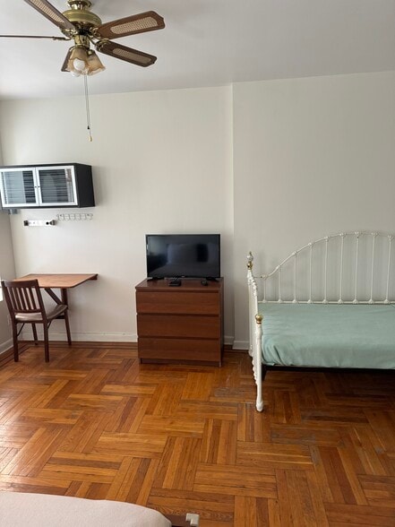 Bedroom #1 - 373 4th St