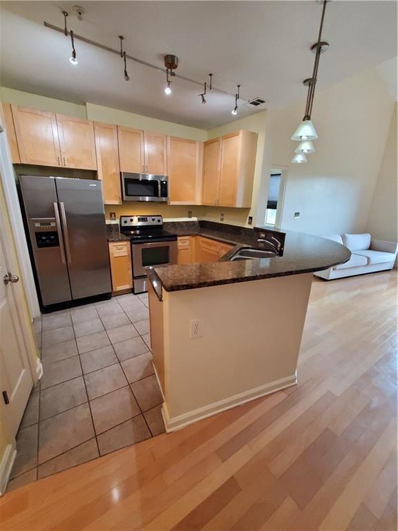 Building Photo - 400 17th St NW