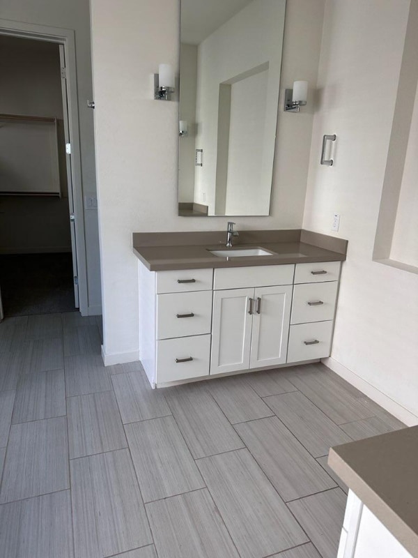 Building Photo - 3427 E Harwell Rd