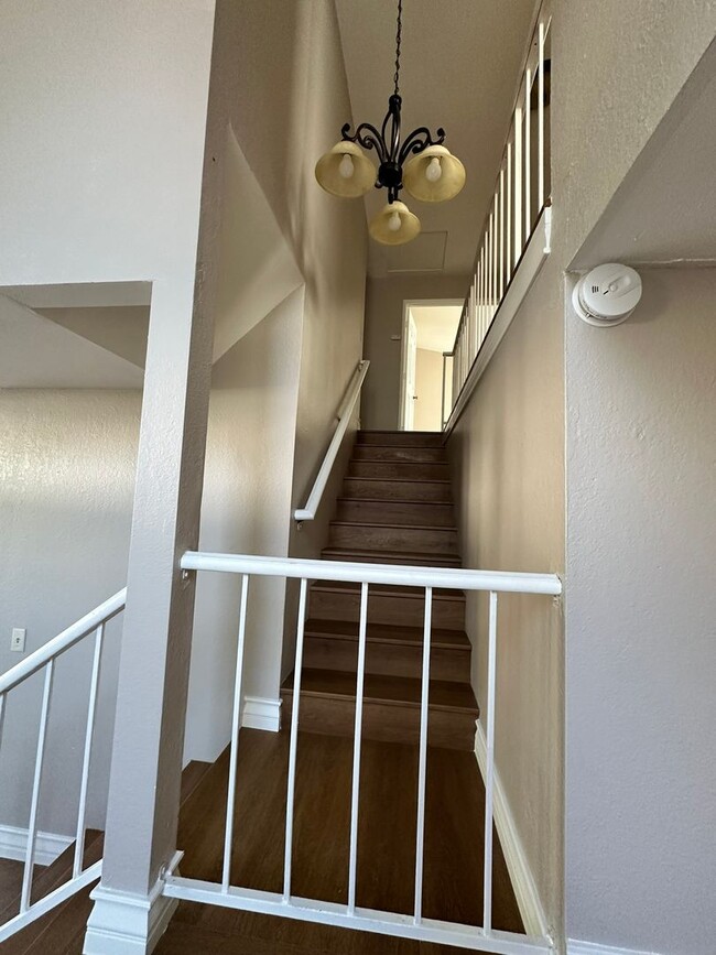 Building Photo - Hyacinth Ln - BEAUTIFUL Sunnymead Ranch Ho...