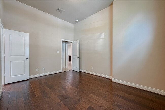 Building Photo - 5810 Emmit Creek Ln