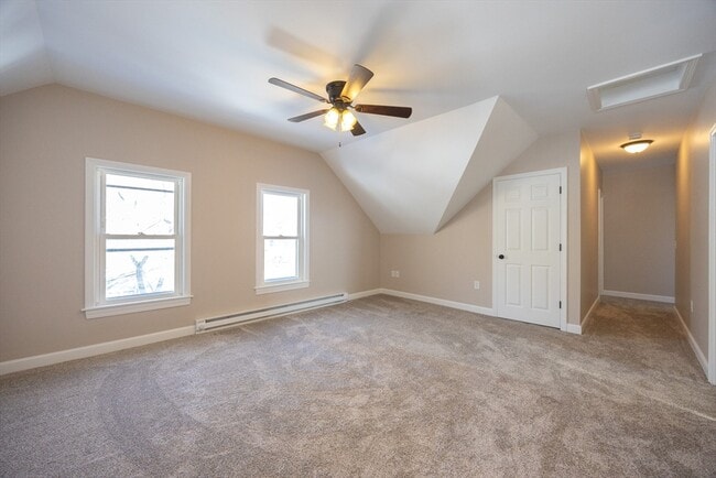 Building Photo - 584 Mt Hope St