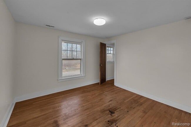 Building Photo - 3524 S Haggerty Rd