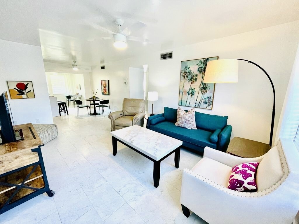 LIVING ROOM - 4158 Tamiami Trl