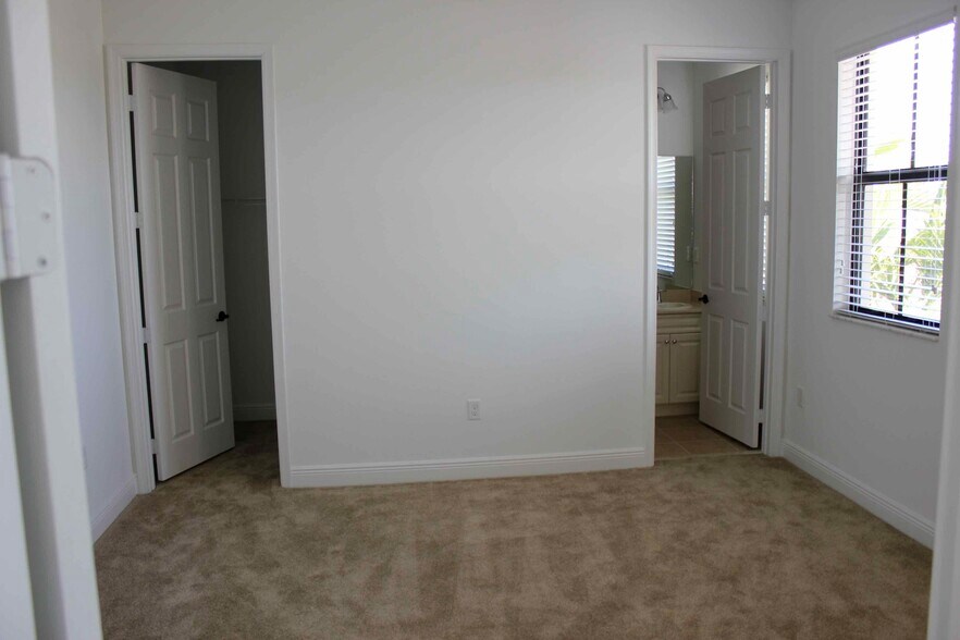 Building Photo - 3396 Northwest 83rd Way