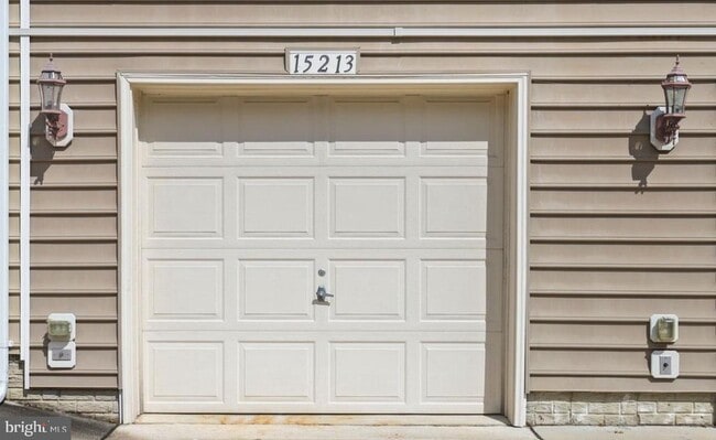Building Photo - 15213 Lancashire Dr