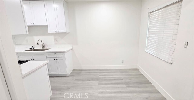 Building Photo - 10527 Western Ave