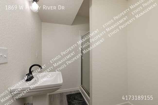 Building Photo - 1869 W Finley River Dr