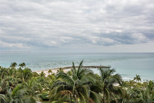 Building Photo - 10275 Collins Ave