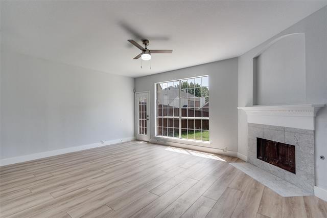 Building Photo - 2320 Cimmaron Dr