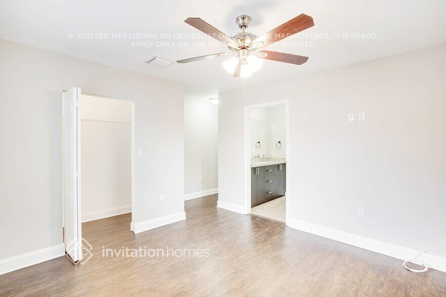 Building Photo - 7421 Normandy St